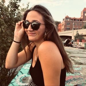 Meet your Posher, Kat